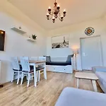 2 Room Apartment Near Station Neustadt In Dresden Neustadt